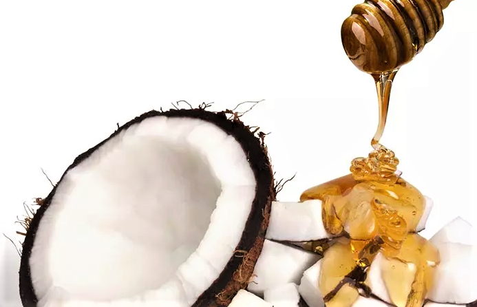 8 Best DIY Raw Honey Face Masks