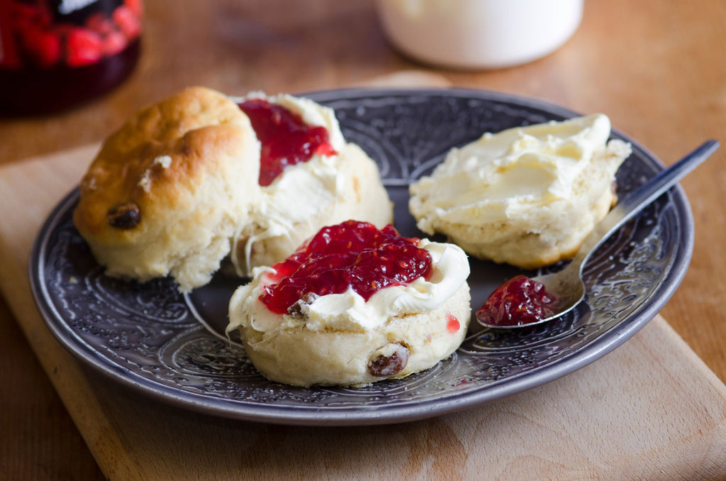 MARTHA‘S CORONATION CROWN SCONES